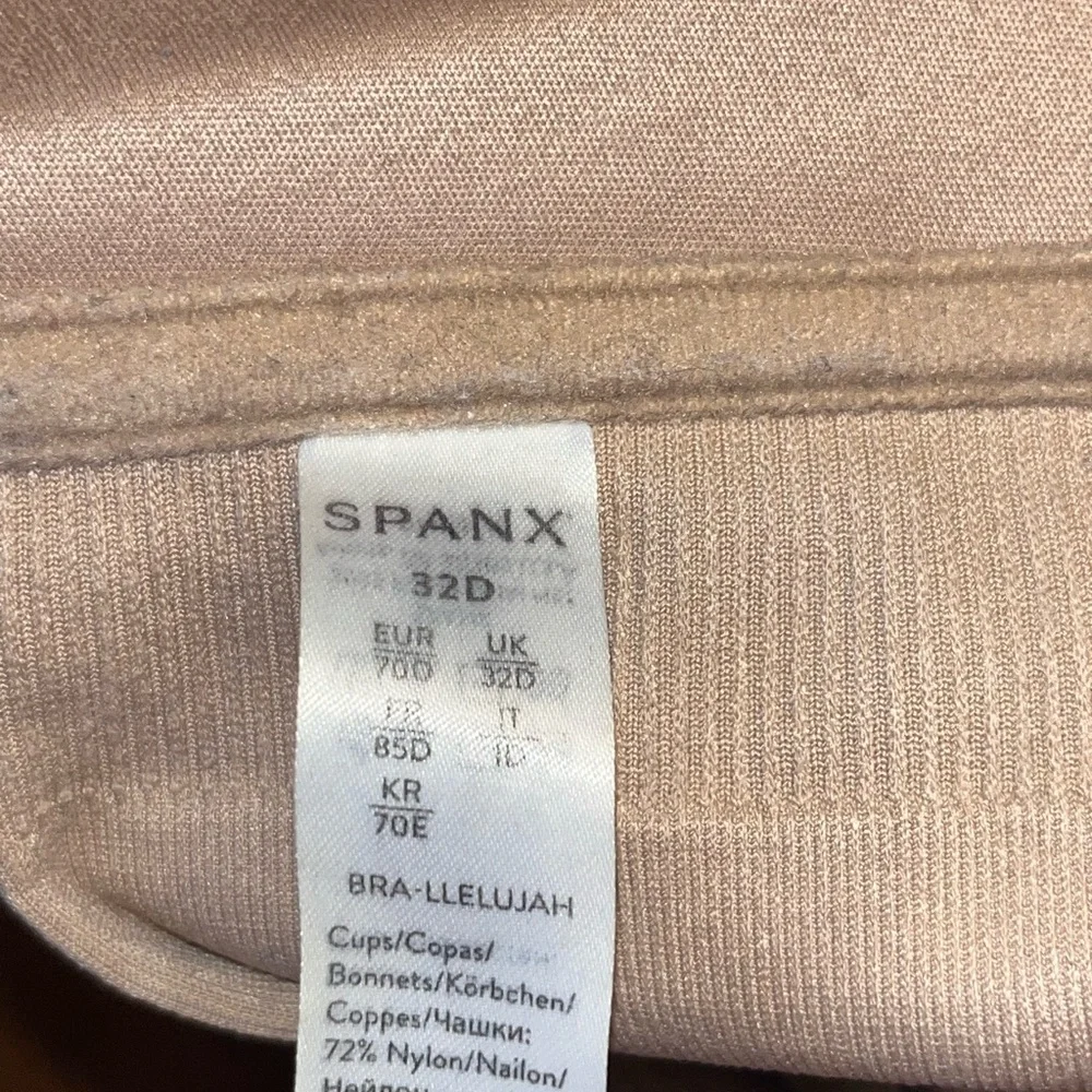 SPANX Beige Seamless Bra - Picture 10 of 10